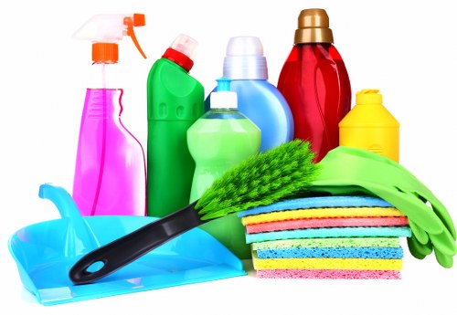 Carpet cleaning complaint review process with customer concern documentation